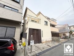 KOHYOやニトリ、ダイソーなどが出店するショッピングモール「sononそのだ」まで徒歩11分。専門店や飲食店も豊富で、お買い物には困りません。