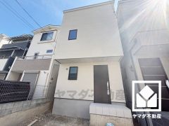 廊下にもクローゼットがあり、住空間を広々お使いいただけます。