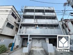 洗練されたデザインと堅牢な造り。美しさと安心を兼ね備えた、心地よい住まい。