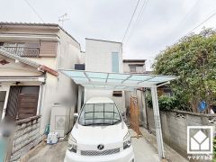 玄関にはシューズボックスを完備。家族の靴もしっかり収納できるので、玄関がいつも片付き、気持ちよくお客様を迎えられます。