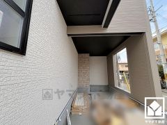 室内洗濯機置場がございますので、天候に左右されず洗濯していただけます。