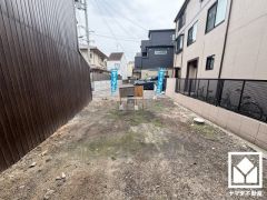 平担地なので傾斜が少なく、自転車やベビーカーでの移動も楽ちんです。