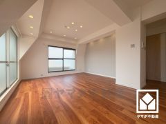 自然光を取り込む、開放感あふれる暮らし。隅々まで光が降り注ぎ、明るく心地の良い空間。