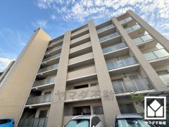 シンプルで飽きのこない設計が、暮らしに余白をもたらします。