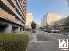 大切なペットと一緒に暮らせる住まいです（規約制限有）。共用部分にペット足洗い場もございます。