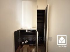 玄関にはシューズボックスを完備。家族の靴もしっかり収納できるので、玄関がいつも片付き、気持ちよくお客様を迎えられます。ご成約でヤマダポイントプレゼント中です。お問合せお待ちしております。