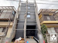 洗練されたデザインと堅牢な造り。美しさと安心を兼ね備えた、心地よい住まい。