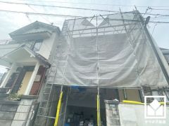 阪神電鉄本線・武庫川線「武庫川」駅まで徒歩約10分、JR東海道本線「甲子園口」駅まで徒歩約25分の立地。3沿線利用可能で、毎日の通勤・通学だけでなく、休日のお出かけまで利便性に優れています。