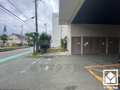綺麗に整備されたゴミ出し場で気持ち良くお使い頂けます。