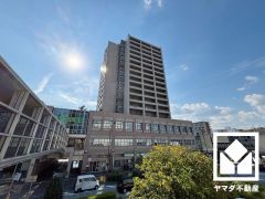 駐車場・駐輪場ともに屋内なので、雨や風、直射日光から大切なお車や自転車を守ることができます。