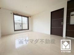 リビングには床暖房がついているので、寒い冬でも足元ポカポカです