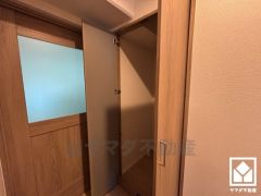 廊下にも物入があり、住空間を広々お使いいただけます。