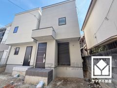 「コープ尼崎近松」まで徒歩8分、「ウエルシア尼崎御園店」まで徒歩9分など、お買い物施設が徒歩圏内に複数あり便利な住環境です。