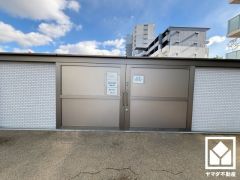 綺麗に整備されたゴミ出し場で気持ち良くお使い頂けます。