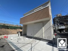 3段階中最も高いレベルの耐震等級3を取得。災害復興拠点に求められる水準の耐震性を備えた住宅で、安心してお住まいいただけます。ご成約でヤマダポイントプレゼント中です。お問合せお待ちしております。