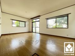 自然光を取り込む、開放感あふれる暮らし。隅々まで光が降り注ぎ、明るく心地の良い空間。