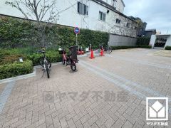 全居室フローリングでお掃除ラクラクです。全居室にクローゼットもございますので、お部屋の広さを最大限に活用できます。