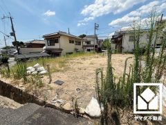 土地面積104.77平米（約31.69坪）