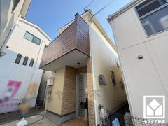 落ち着いた色合いと品のあるデザイン。帰るたびに安心感を感じられる佇まい。