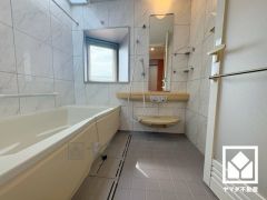 1日の疲れを癒す浴室でゆったりリフレッシュ。