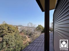 苦楽園コース登山口が徒歩すぐの距離にあり、豊かな自然を感じながらハイキングなどの運動も手軽に楽しめる住環境です。ご成約でヤマダポイントプレゼント中です。お問合せお待ちしております。