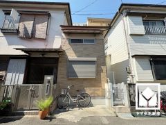 温水洗浄便座付きで、季節を問わずいつでも温かい便座をお使いいただけます。