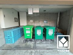 綺麗に整備されたゴミ出し場で気持ち良くお使い頂けます。