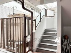 ブランコやすべり台などの遊具や、ゆったりとした広場が整備された「塚口西第一公園」まで徒歩7分など、徒歩圏内に複数の公園があり、子育て世帯の方にもお勧めです。