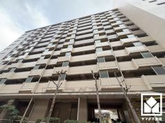 安心・安全な暮らしをサポートするオートロックシステムを完備。