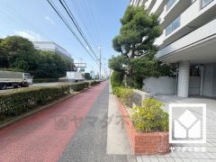 廊下にも収納があり、住空間を広々お使いいただけます。