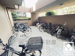 広々としており、大変使い勝手の良い駐輪場です。