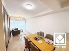 自然光を取り込む、開放感あふれる暮らし。隅々まで光が降り注ぎ、明るく心地の良い空間。