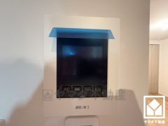 突然の来訪時でも安心なモニター付きインターホンを完備。お留守番中のお子様でも簡単に来訪者の確認ができます。