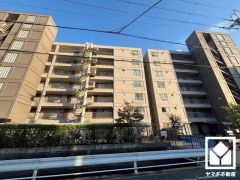 落ち着いた色合いと品のあるデザイン。帰るたびに安心感を感じられる佇まい。