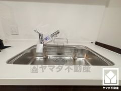 清潔感あふれるシンクで、毎日を気持ちよくスタート。