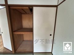 奥行きがあるので、収納力も申し分ありません。