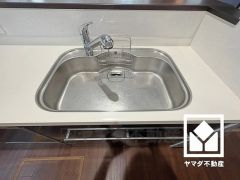 清潔感あふれるシンクで、毎日を気持ちよくスタート