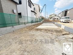 室内洗濯機置場がございますので、天候に左右されず洗濯していただけます。