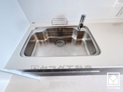 清潔感あふれるシンクで、毎日を気持ちよくスタート。