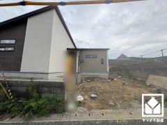 周りに視界を遮る高い建物がなく、開放的な景色が広がります。