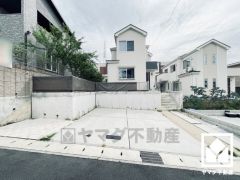 白を基調とした清潔感のある色合いと、品のあるデザイン。帰るたびに安心感を感じられる佇まい。