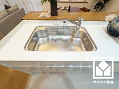 清潔感あふれるシンクで、毎日を気持ちよくスタート。