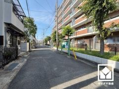 オートロック完備。あなたのプライバシーを大切に守るマンションです。お問合せお待ちしております。