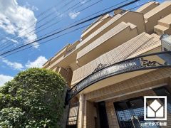 来客用駐車場がございます。ご友人やお客様も訪れやすい環境です。