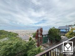 2025年1月内装・外装リフォーム済の大変綺麗な住宅です。空き物件につきご内覧可能となっております。ご成約でヤマダポイントプレゼント中です。お問合せお待ちしております。