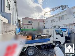 広々20.4帖のLDKが魅力。家族全員がリラックスできる、ゆったりとした快適リビングで温かい団らんの時間を。