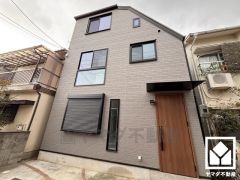 全居室に窓がございます。明るい陽光がたっぷり差し込む心地よい生活空間です。