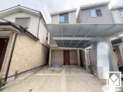 落ち着いた色合いと直線的な美しさが調和したモダンな外観。帰るたびに安心感を感じられる佇まい。