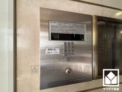 安心・安全な暮らしをサポートするオートロックシステムも完備。