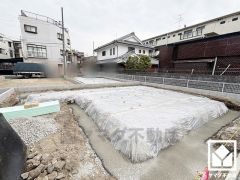駐車スペース確保。重い荷物や雨の日の移動もスムーズで、快適なカーライフを実現。